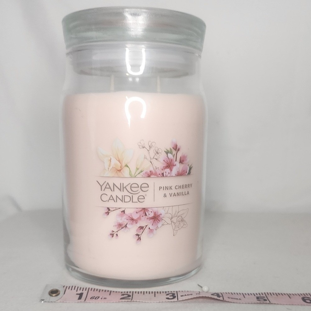 Yankee Candle Pink Cherry & Vanilla Signature Large 2-Wick Jar Candle 20 oz NEW - Picture 1 of 4